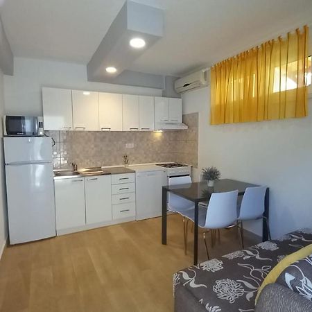 פודסטראנה Apartman Marta מראה חיצוני תמונה