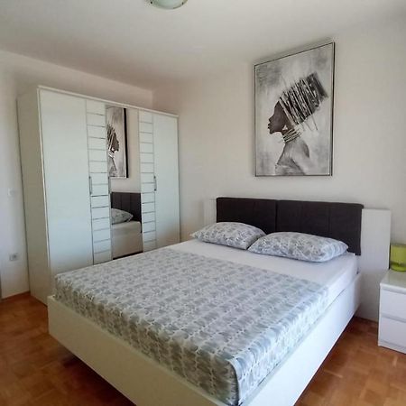 פודסטראנה Apartman Marta מראה חיצוני תמונה