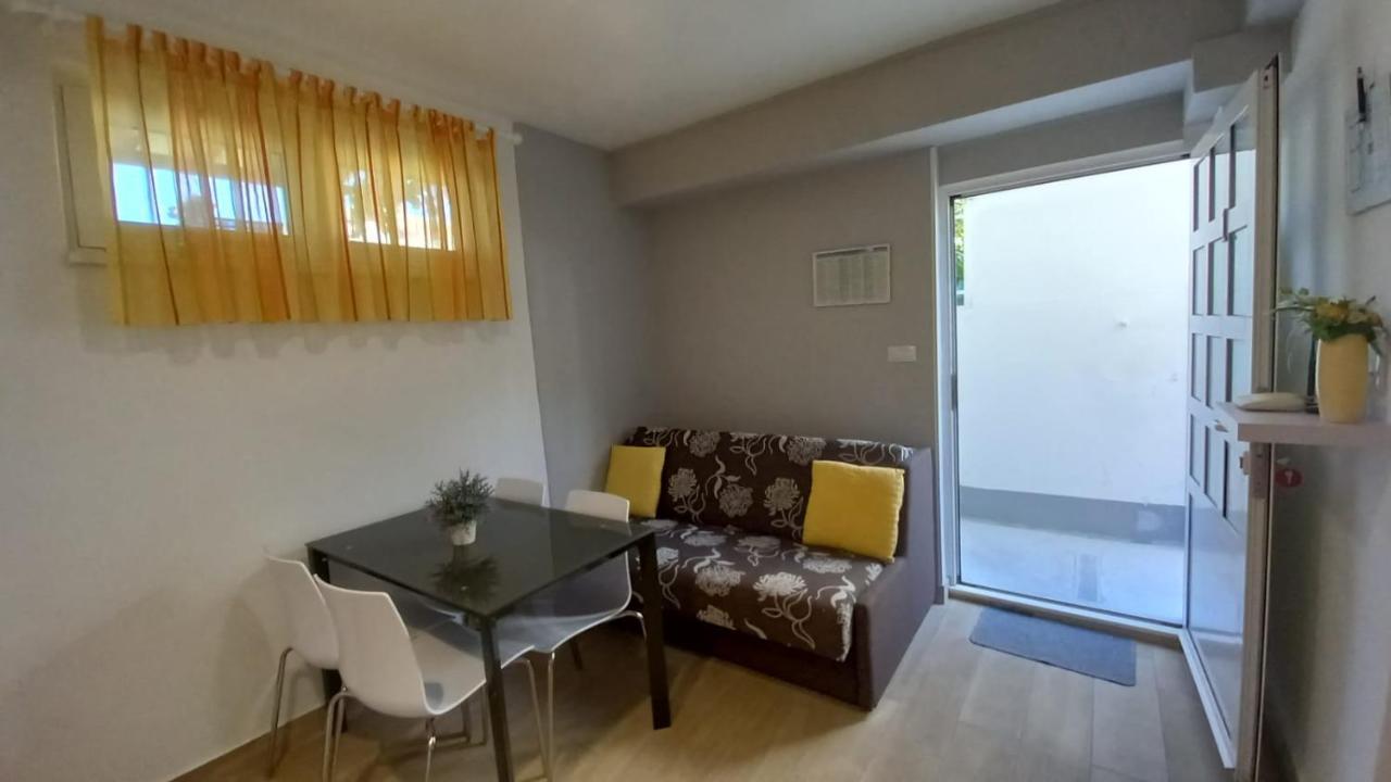 פודסטראנה Apartman Marta מראה חיצוני תמונה